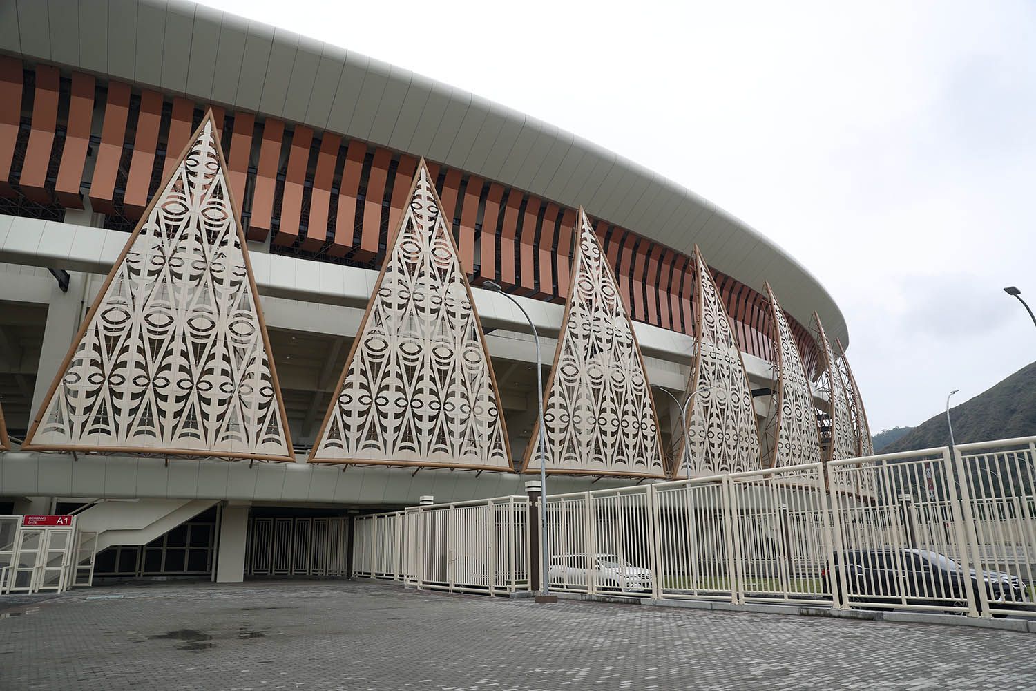 Pemerintah Didesak Ganti Nama Stadion Lukas Enembe setelah Gubernur Terjerat Kasus Korupsi