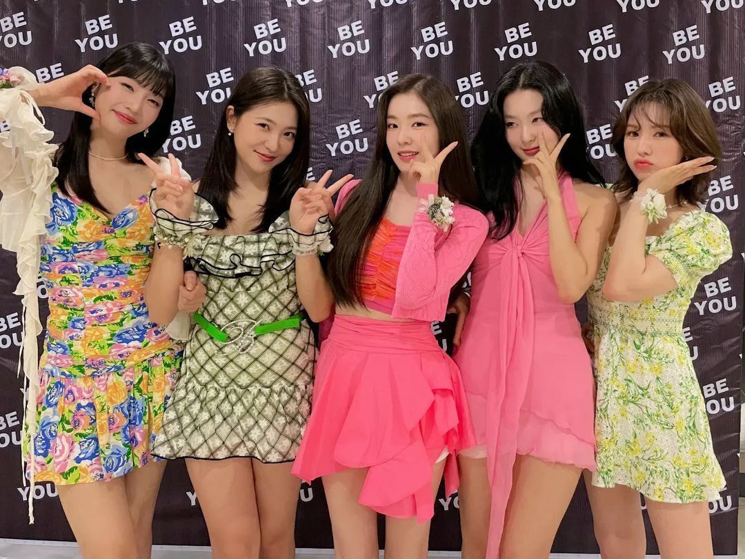 Kiss Kiss Kiss: Lirik Lagu Day 1 by Red Velvet dan Terjemahan Indonesia