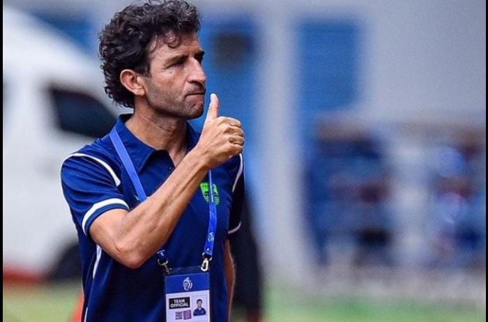 Kecewa Usai Laga Persija Jakarta vs Persib Bandung Ditunda, Luis Milla : Kurang Fair dan Tidak Mengerti