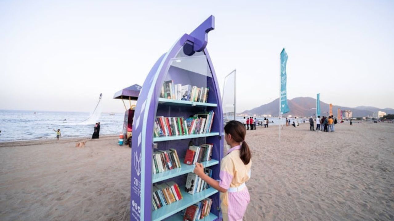 Sharjah Beach Library, Uni Emirat Arab.