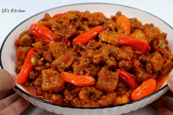 Resep sambal krecek khas Jogja yang enak pol. Menu sederhana rasa istimewa