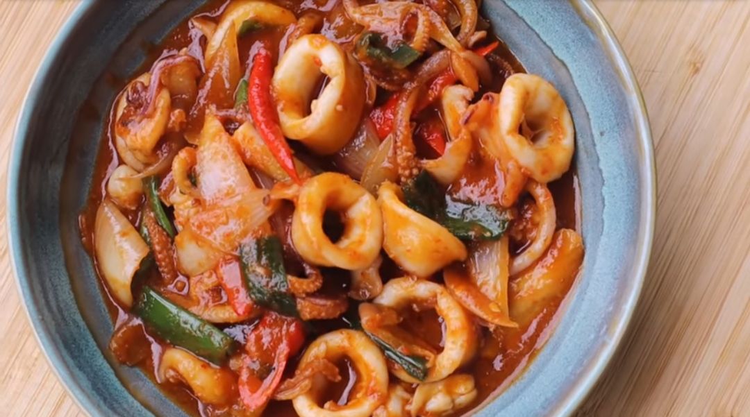 Resep Cumi Saus Padang ala Restoran, Enak dan Bikin Ketagihan!