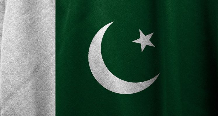 Ilustrasi bendera Pakistan. Aktivitas  tradisi Chaand Raat disaat Ramadhan.