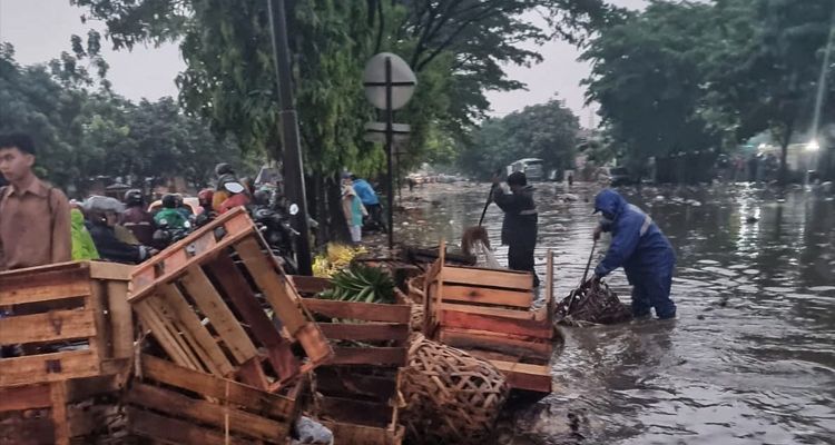 Banjir di Gedebage, kota Bandung pada Senin, 3 Oktober 2022 kemarin.