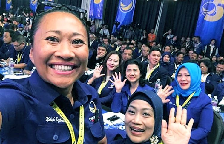 Niluh Djelantik dalam suatu acara Partai NasDem.