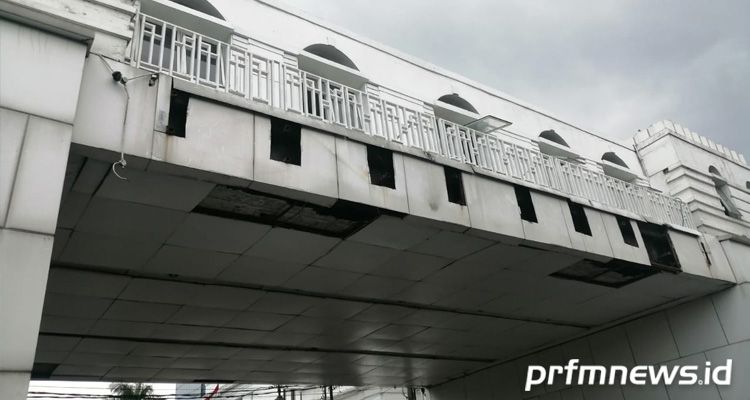 Kondisi JPO atau Jembatan KAA di Jalan Asia Afrika Kota Bandung hari ini Kamis, 6 Oktober 2022.