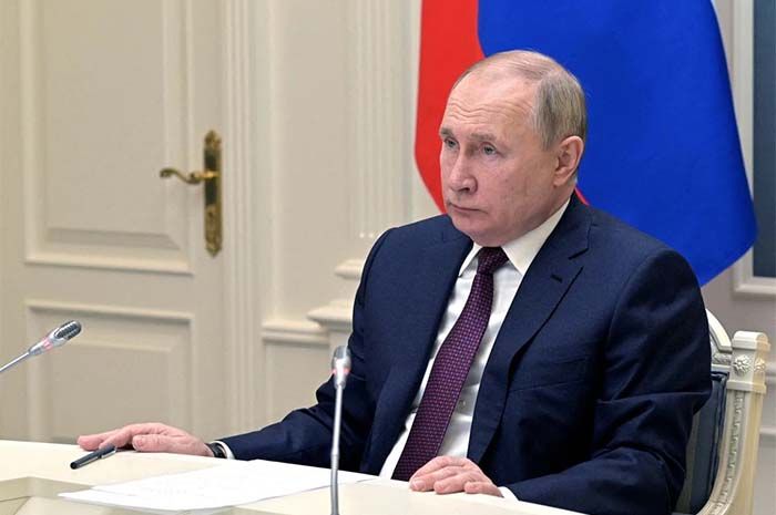 Presiden Rusia Vladimir Putin menyatakan dimulainya pelatihan peluncuran rudal balistik sebagai bagian dari latihan kekuatan pencegahan strategis, di Moskow, Rusia 19 Februari 2022.