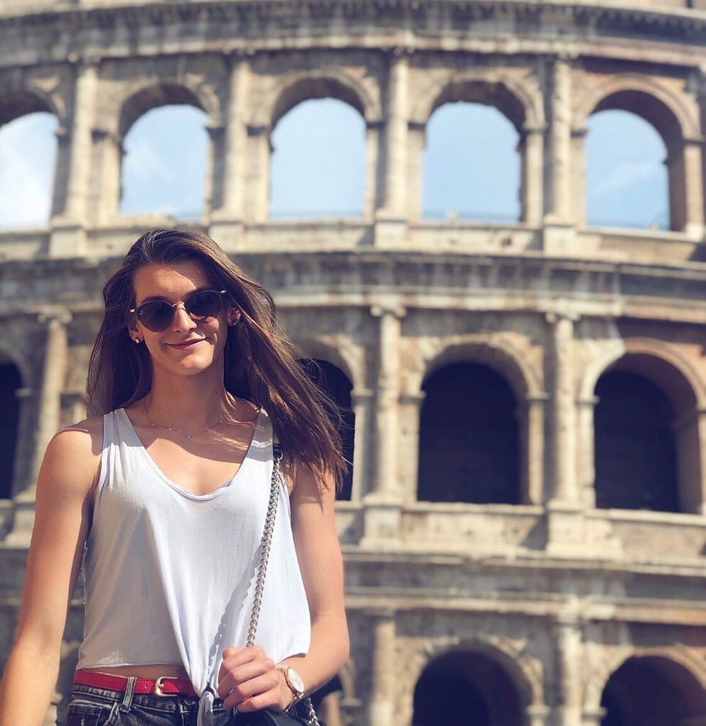 Momen Britt Herbots menikmati liburan di Roma