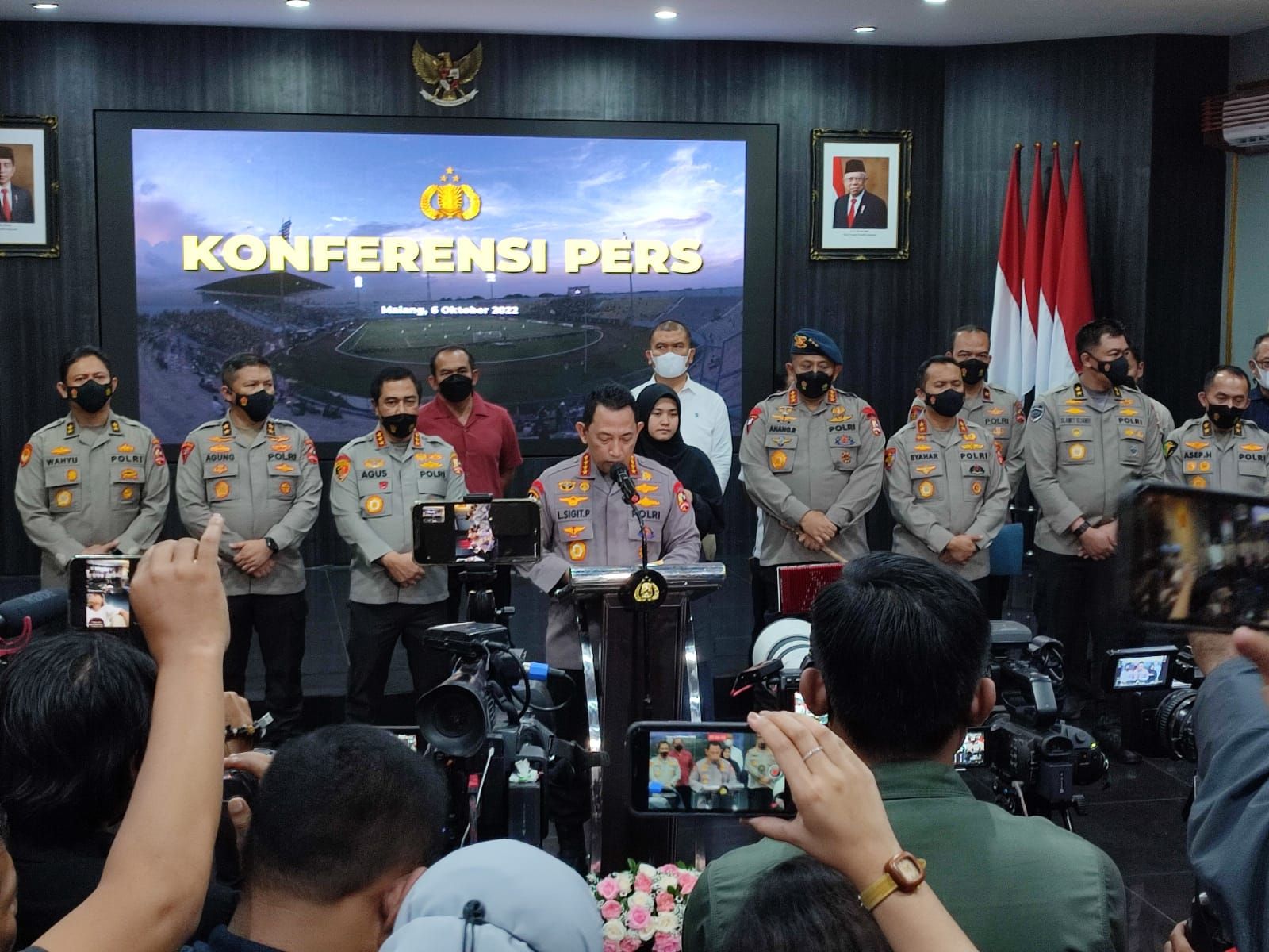 Kapolri umumkan 6 tersangka tragedi Kanjuruhan Malang
