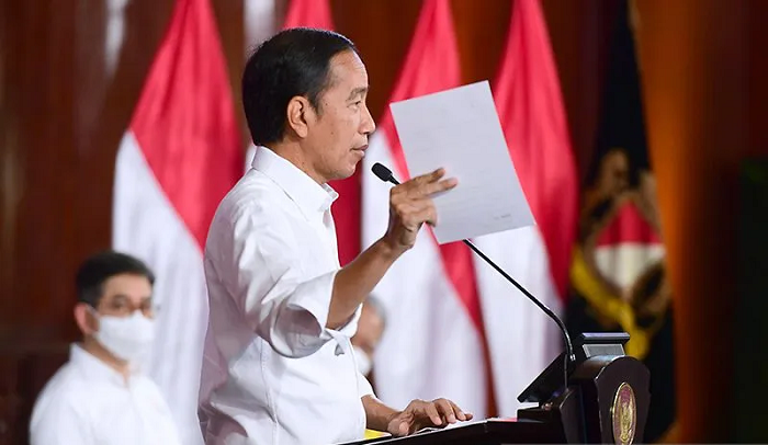 Presiden Jokowi melarang pejbat pemerintah melakukan buka bersama atau bukber.