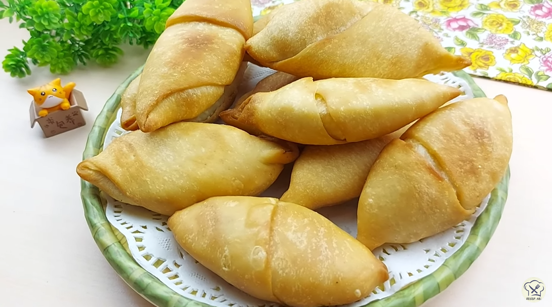 Ide jualan takjil bulan puasa 2023 modal kecil untung Rp 370 ribuan tiap bulan, cara membuat pisang molen mini camilan gorengan buka puasa Ramadhan.