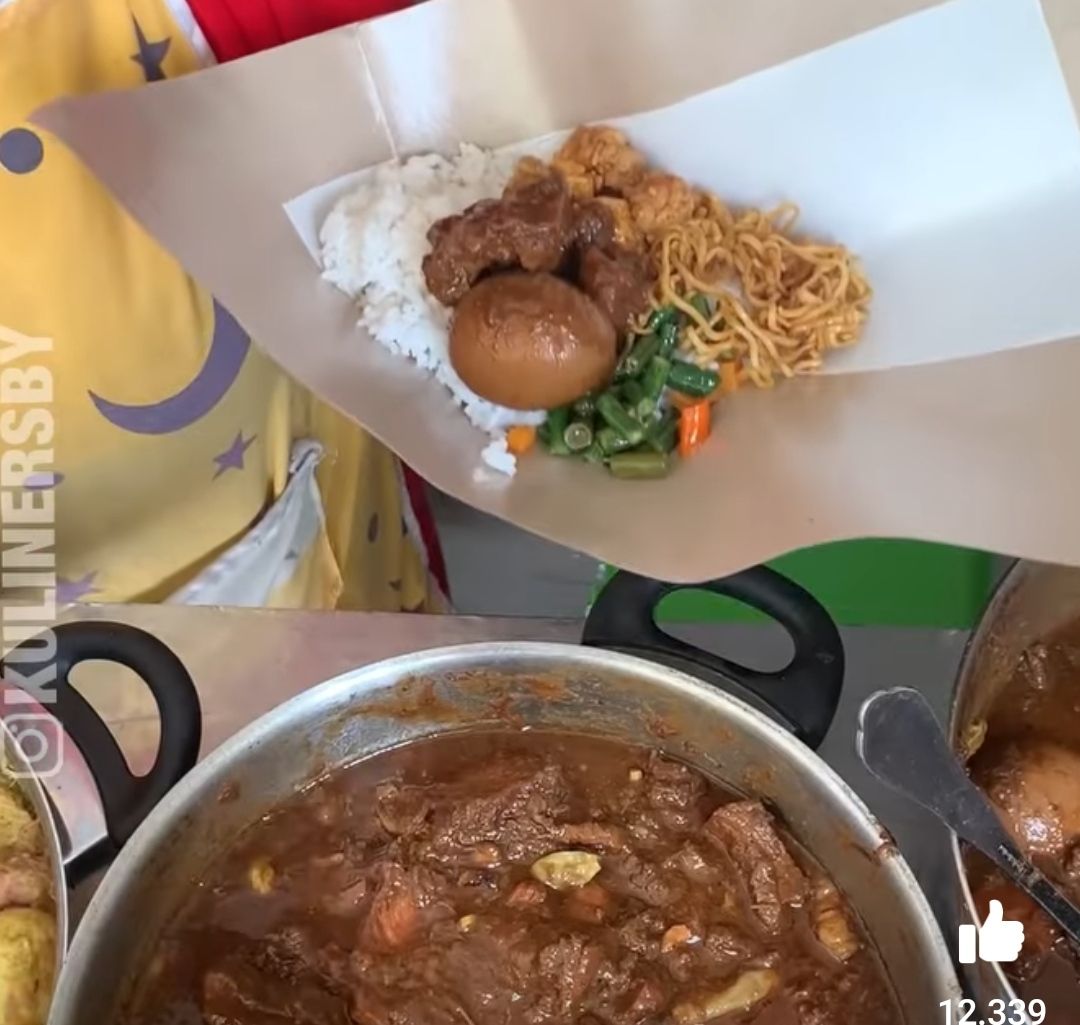 Rekomendasi Kuliner Surabaya, Nasi Campur Mbah Cikrak Setiap Lauk Berasa Bumbunya