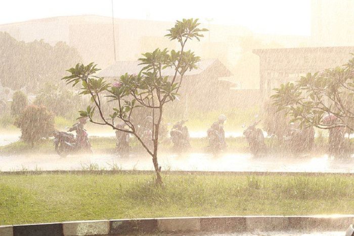(ilustrasi) BMKG Peringatkan Potensi Hujan Lebat di Sebagian Besar Wilayah Indonesia, Khususnya Jawa Timur