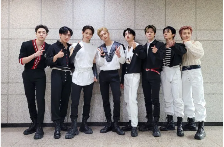 Stray Kids raih 7 Billboard chart melalui album comebacknya berjudul 'Maxident'