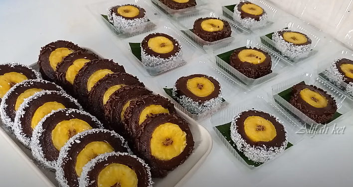 Ide Jualan Snack Box! Resep Kue Lapis Pisang Gulung Yang Super Simple ...