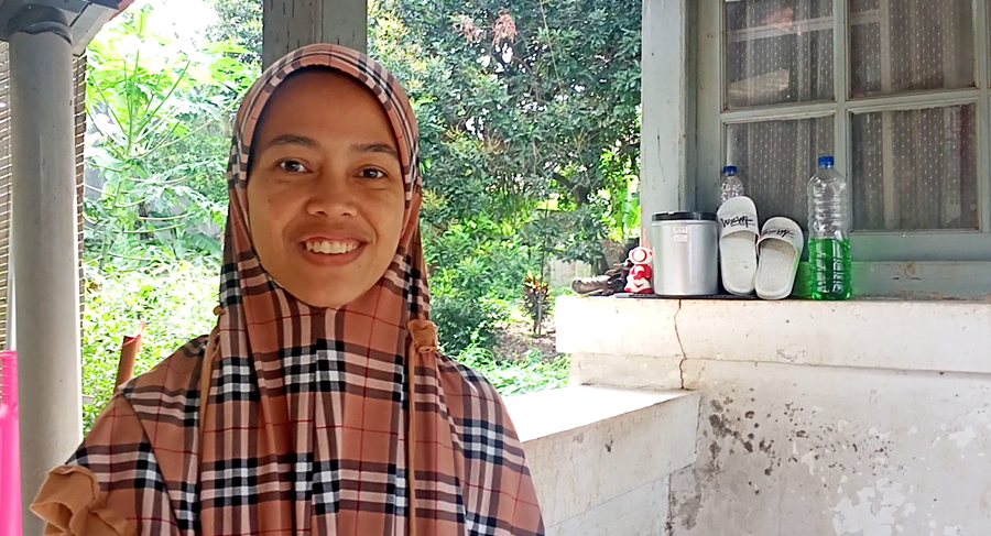 Sofia, wanita yang tinggal pada rumah antik di Jalan Dewi Sartika, Cicalengka, Kabupaten Bandung.