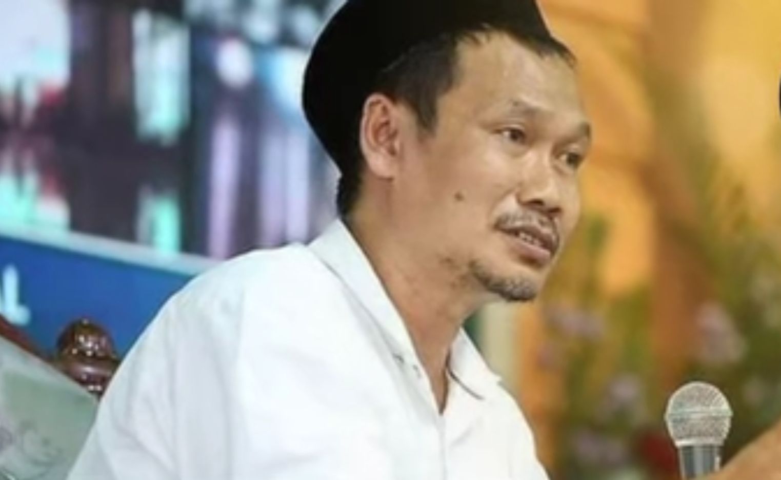 Lakukan Ibadah Terbaik Ini dengan Rutin, Gus Baha: Bisa Langsung datangkan Rezeki