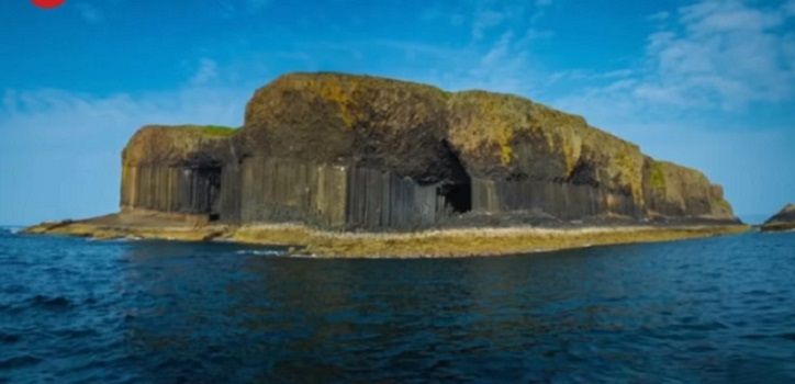 Fingal's Cave - Staffa, Skotlandia/Tangkap Layar YouTube/Daftar Populer