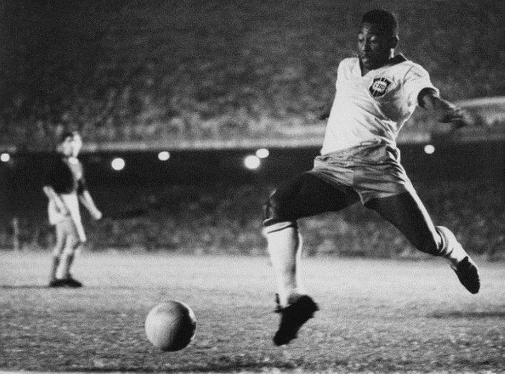 Pele, Salah Satu Pencetak Gol Termuda di Piala Dunia / twitter @Pele