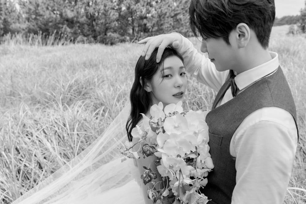 Kim Yuna dan Go Woo Rim Forestella Pamerkan Foto Pernikahan, Bak Ratu dan Raja di Negeri Dongeng!