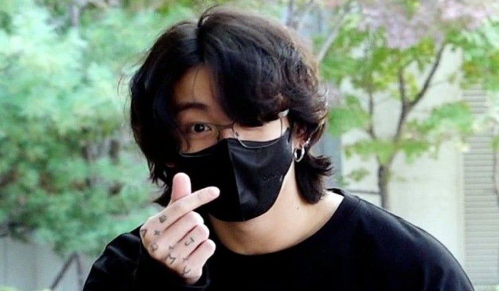Jungkook BTS berharap Piala Dunia 2022 di Qatara berjalan lancar dan sukses.*  