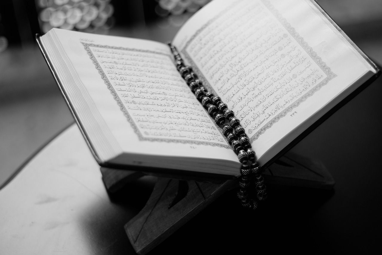 ISTIMEWA, Ternyata Mendengarkan Lantunan Al Quran Bisa Menurunkan Kecemasan Seseorang