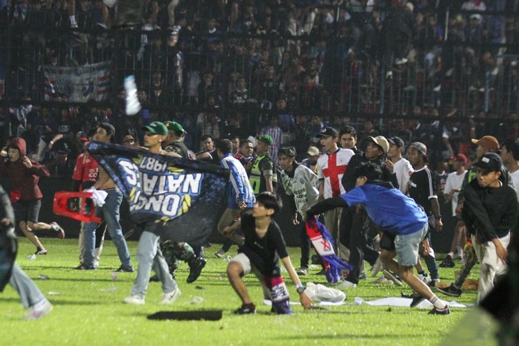 Enam orang tersangka insiden di Stadion Kanjuruhan, Malang, Jawa Timur, pada 1 Oktober 2022 lalu telah ditangkap.
