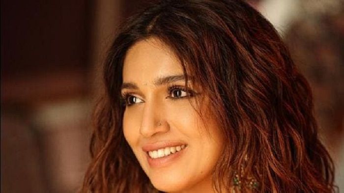 Bhumi Pednekar baru saja selesaikan sysuting film Mere Husband Ki Biwi di London.*  