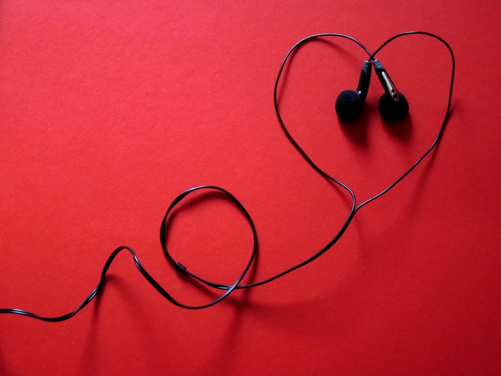 Ilustrasi-Download Lagu MP3 ‘Putus Tapi Cinta’ Oleh Admesh