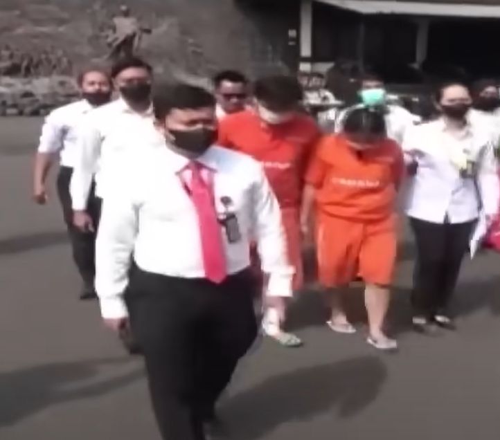 Pasutri Pelaku Penganiayaan ART Rohima di Gelandang  Ke Satreskrim Polres Cimahi