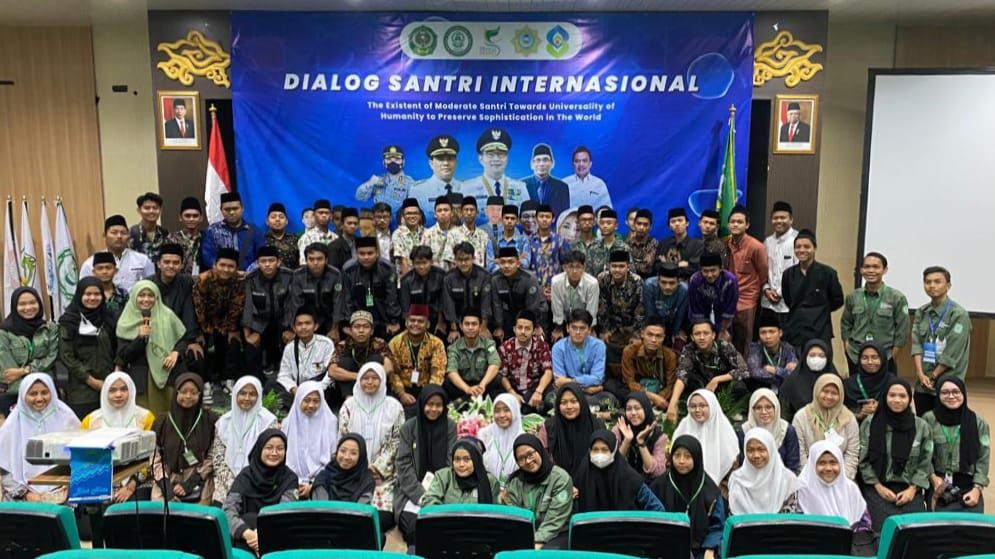 Peringati Hari Santri 2022 Dema IAIN Syekh Nurjati Cirebon Gelar Dialog Santri Internasional