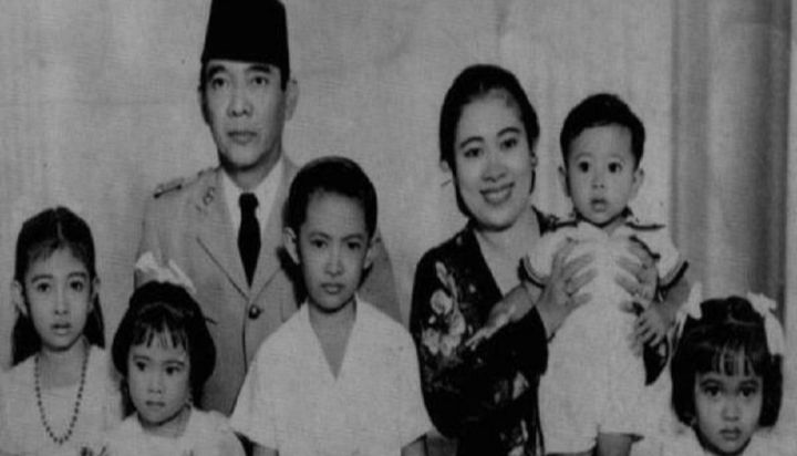 Kisah Perjalanan Cinta Soekarno dan 9 Istrinya