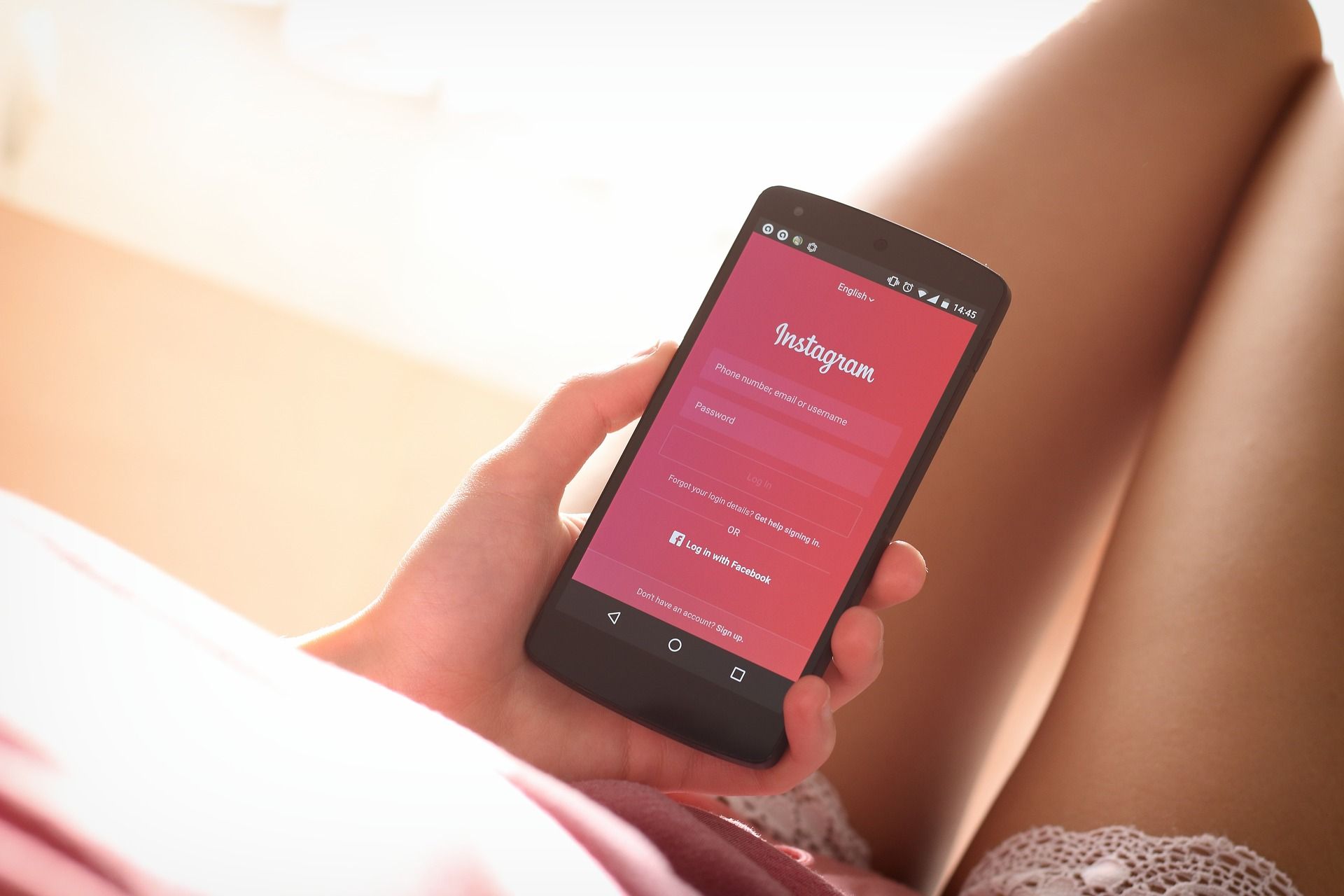 Ilustrasi - Fitur Instagram terbaru, Izinkan Pengguna Jual NFT Lewat Aplikasi 