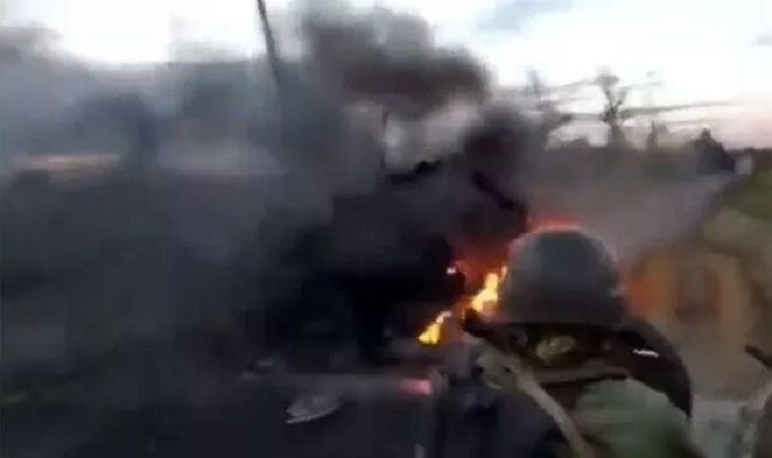 Rusia melancarkan serangan di waktu yang tidak tepat untuk merebut Kota Pavlivka di Donetsk.*  