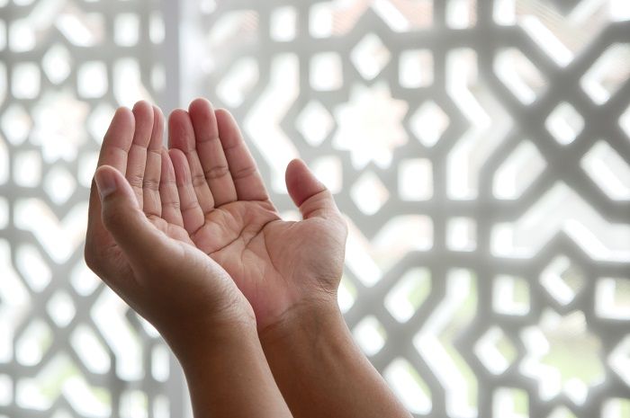 DOA Awal Ramadhan Ustadz Adi Hidayat, Bacaan Doa Menyambut Ramadhan Sesuai Sunnah Tulisan Arab Latin dan Artinya