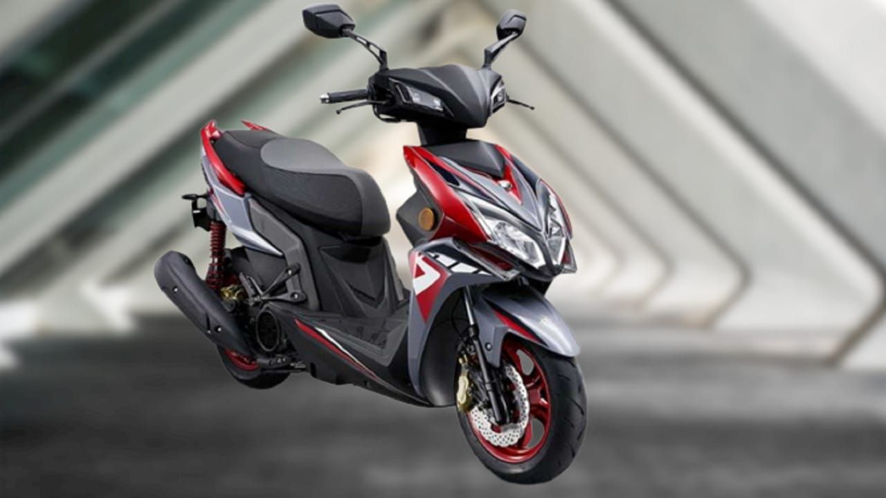 Honda Beat 150 cc, skutik dari pabrikan Honda yang populer dan laris dipasar Indonesia