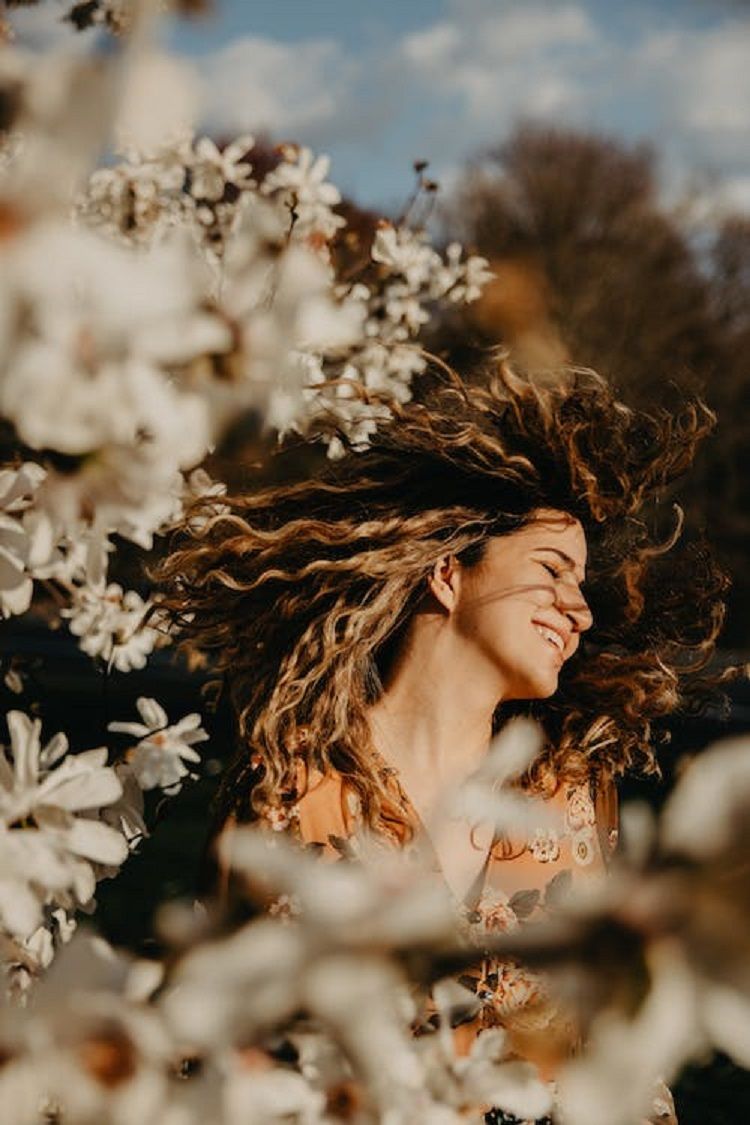Ramalan Zodiak Cancer, 24 Maret 2023 – Kepribadian Anda yang Menyenangkan Menarik Orang lain 