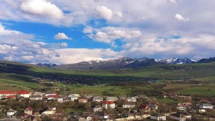 Lerik, kawasan pegunungan di Azerbaijan.*  