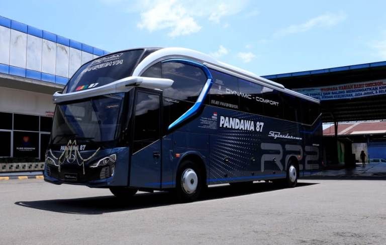 Bus Terbaru PO Pandawa 87 Telah dirilis, Gunakan Casis Hino RM280 dan Bodi  Skylander R22 SHD