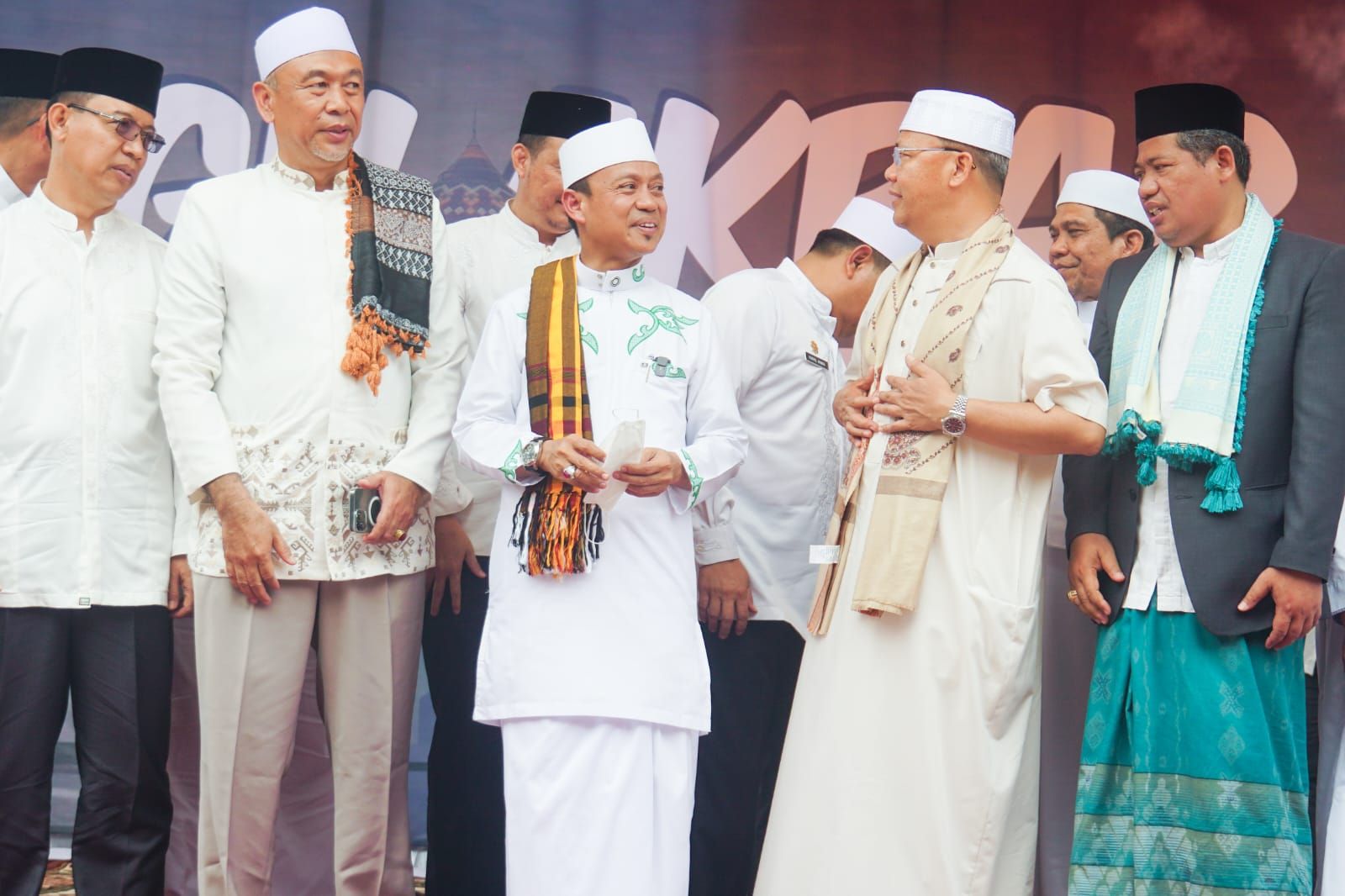 Ustadz Das'ad Latif Isi Tabligh Akbar Dalam Rangka HUT 54 Provinsi Bengkulu