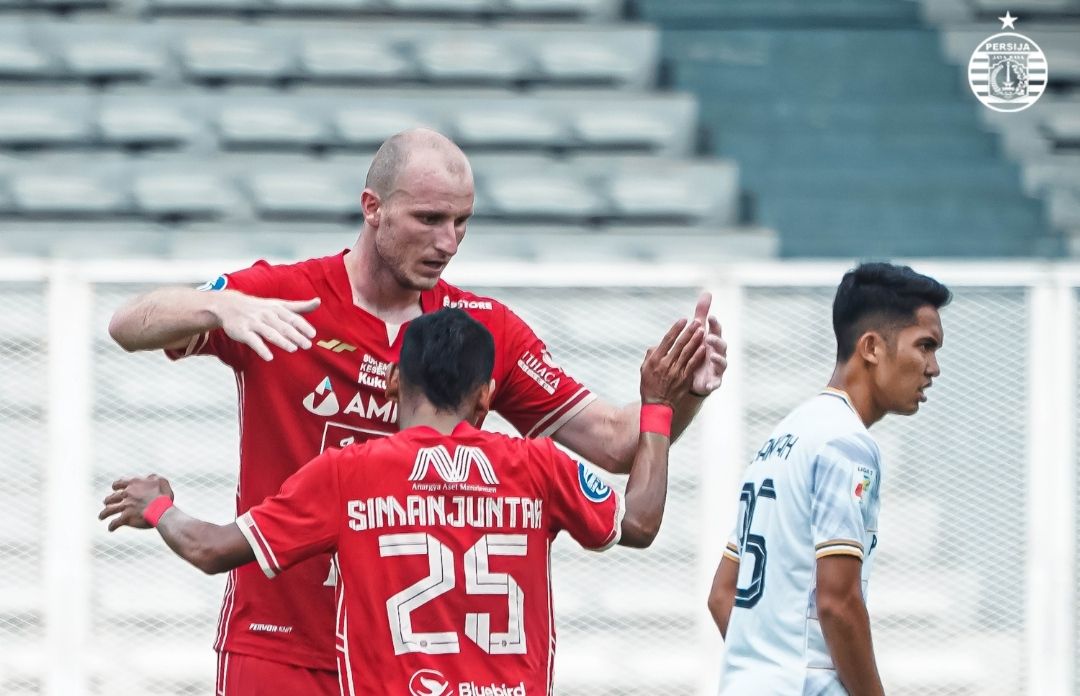 Persija Jakarta akan melawan Borneo FC hari ini 6 Desember 2022 live Indosiar.