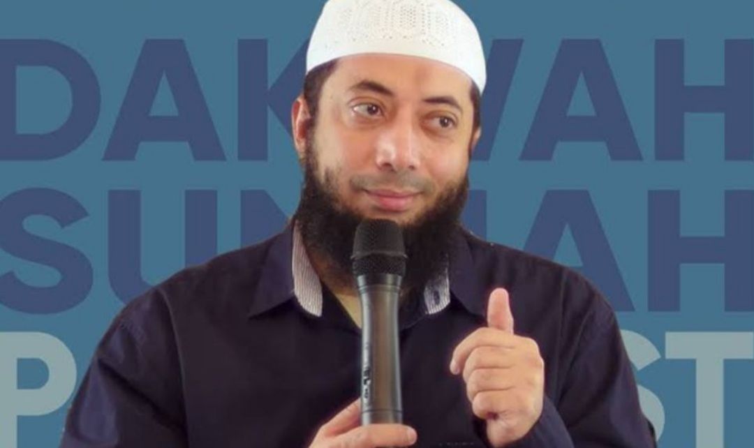 Ustadz Khalid Basalamah.