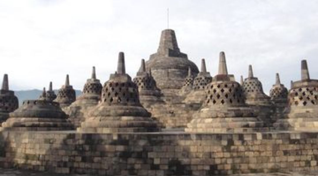 11 Tempat Terkenal di Asia dari Candi Borobudur hingga Tembok Besar China