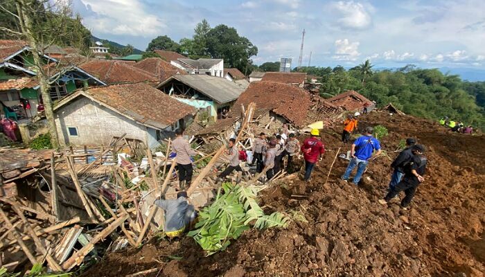 Usai Diguncang Gempa M 5.6, Cianjur Jawa Barat Kembali di Guncang Gempa 2.9 Magnitudo