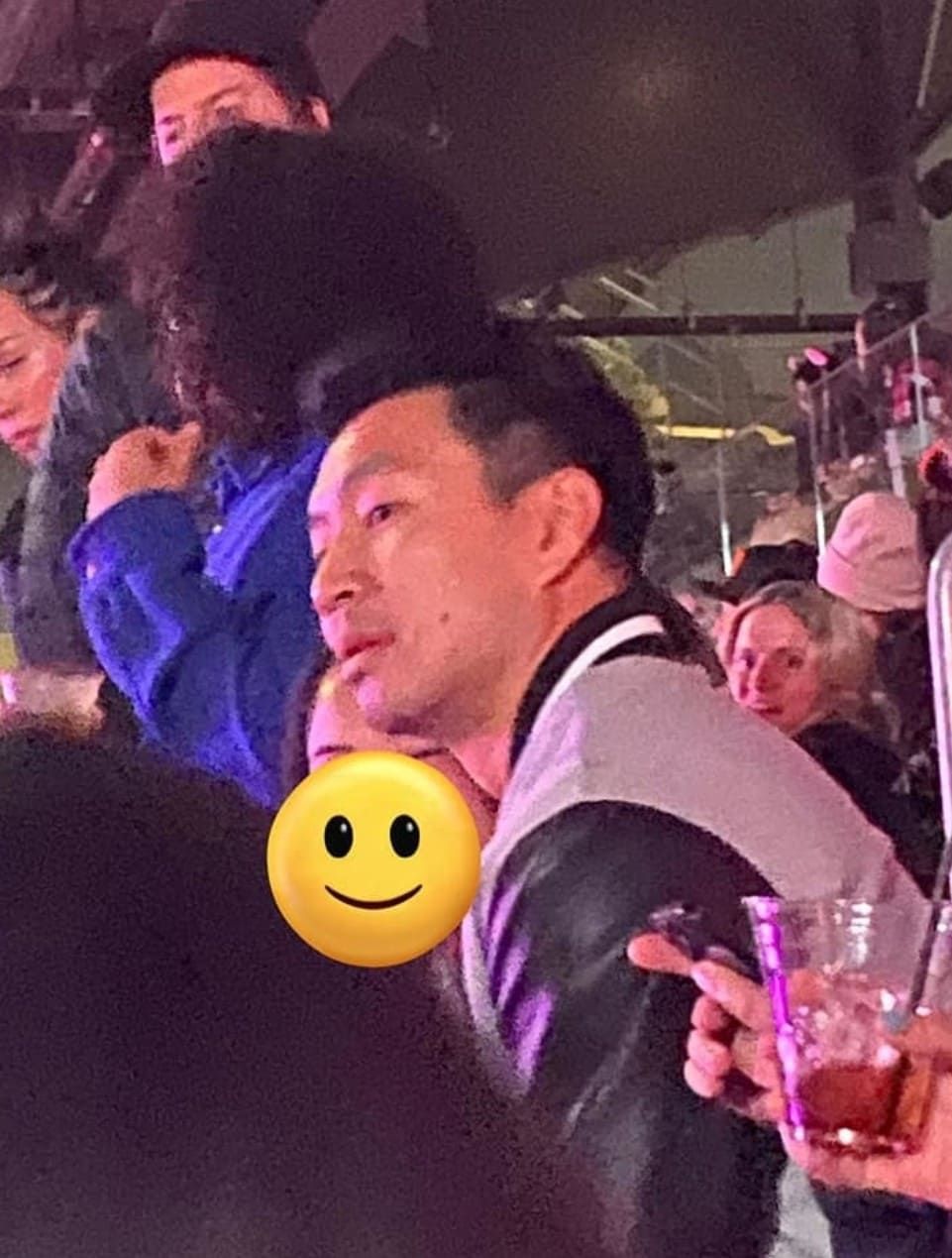 Simu Liu menonton konser BLACKPINK di Los Angeles.
