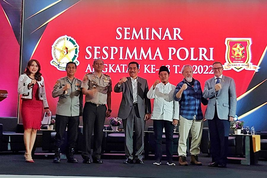 Para narasumber kompeten yang hadir di acara Seminar Sespimma Angkatan 68 dengan tema Optimalisasi Penanganan Cyber Crime Guna Menangkal Radikalisme dan Intoleransi dalam Rangka Indonesia Maju.