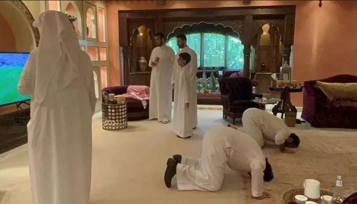 Putra Mahkota Mohammed bin Salman sujud syukur Arab Saudi kalahkan Argentina di Piala Dunia 2022 Qatar.