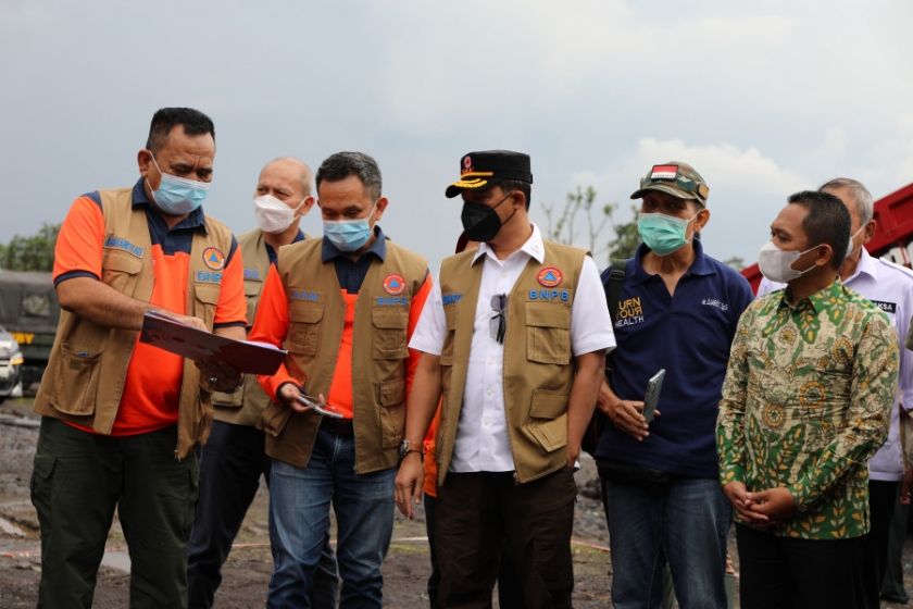  Kepala BNPB Letjen TNI Purn. Suharyanto menyatakan bahwa sudah ada 272 korban yang meninggal dunia akibat bencana gempa bumi di Cianjur.
