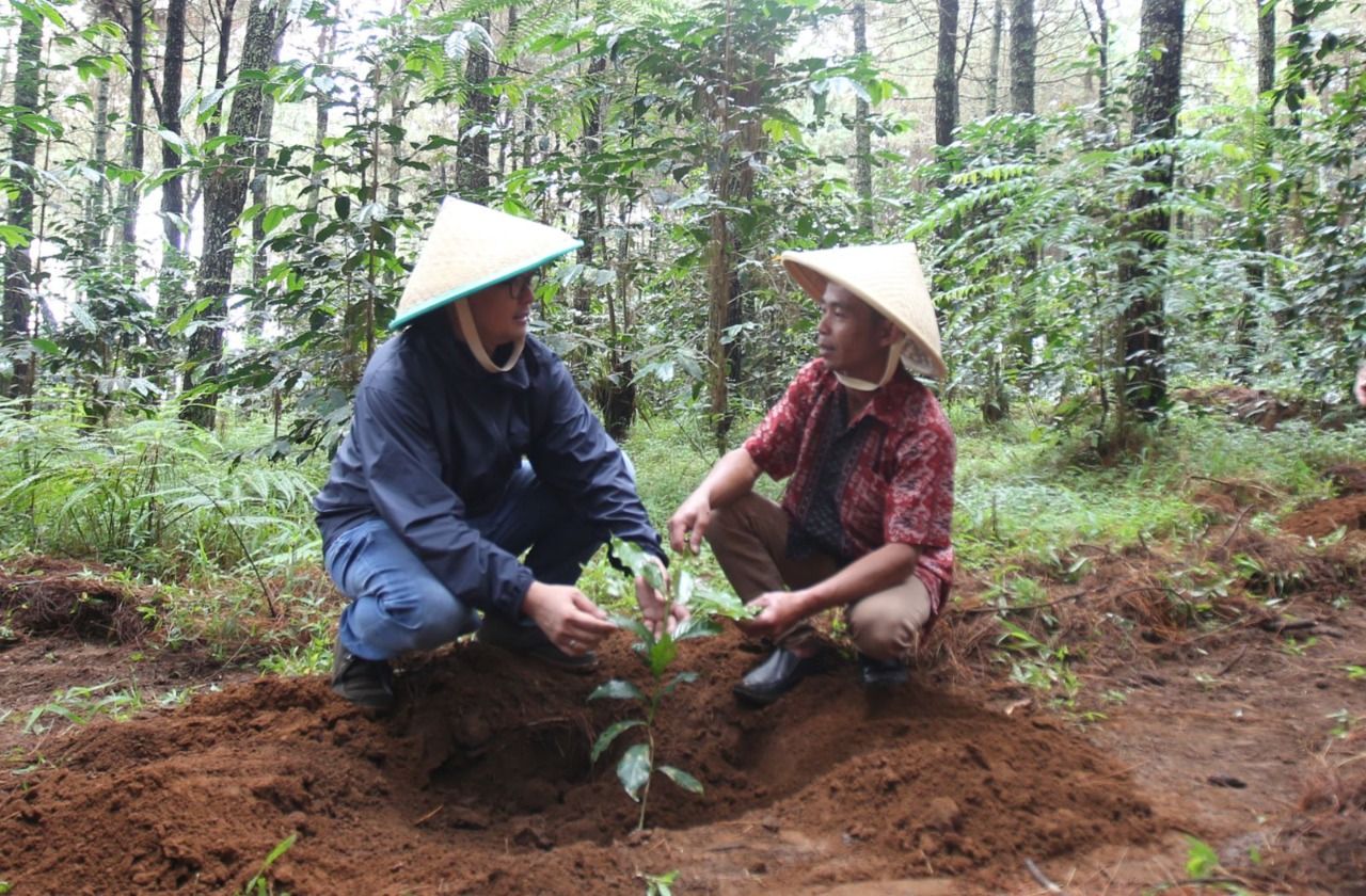 Astra mengadakan kegiatan Workshop Lingkungan 2022 dengan mengunjungi Kampung Berseri Astra (KBA) Suntenjaya, Jawa Barat