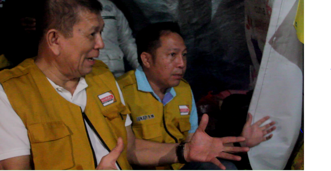 Herry L. Siregar di tenda pengungsi korban gempa di Cianjur